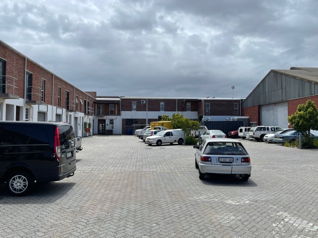 To Let commercial Property for Rent in Maitland Western Cape